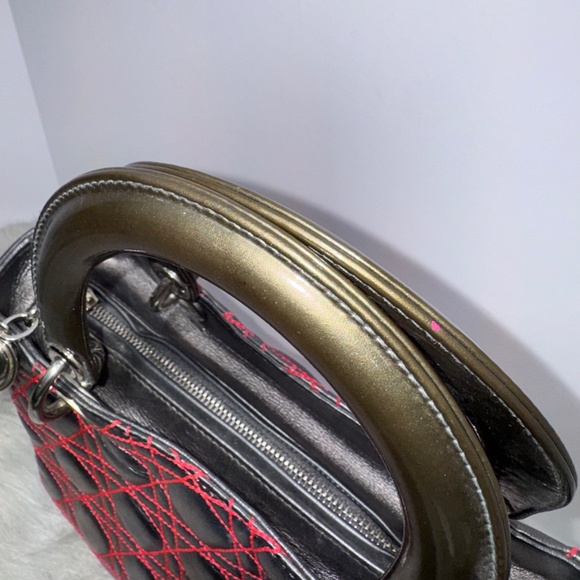 Christian Dior Cannage two-Way Handbag with Pink Stitching~Pre-Loved - Picture 4 of 16